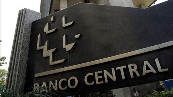 Banco Central eleva estimativa do PIB para 2,3% neste ano
