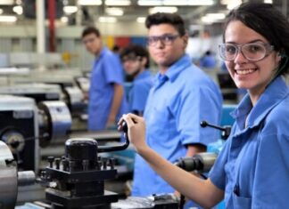 Jovem Aprendiz: Alumar abre vagas para Técnico(a) em Eletromecânica