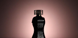 O Boticário expande portfólio de perfumaria feminina com novo Glamour Secrets Black Intense