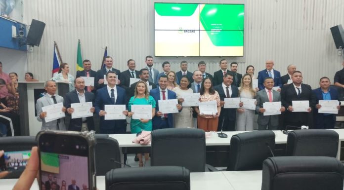 Prefeito, vice e vereadores eleitos foram diplomados nesta terça pela Justiça Eleitoral de Balsas