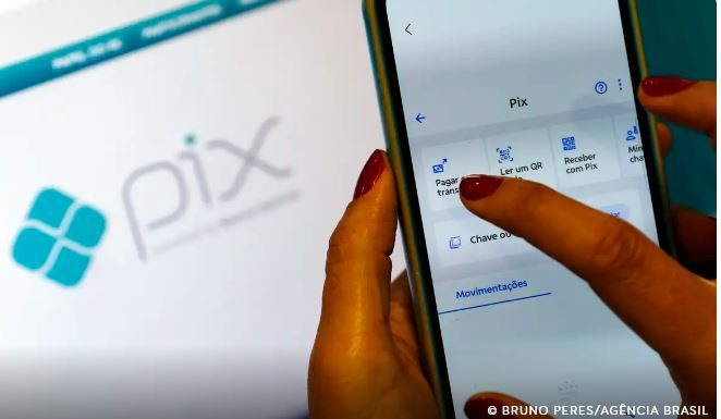 Boletos podem ser pagos por Pix a partir desta segunda-feira