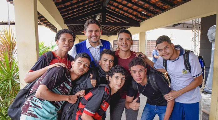 Todas as escolas públicas terão internet de qualidade até 2026, garante Ministro das Comunicações