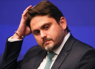 Após denúncia da PGR, Juscelino Filho deixa Ministério das Comunicações